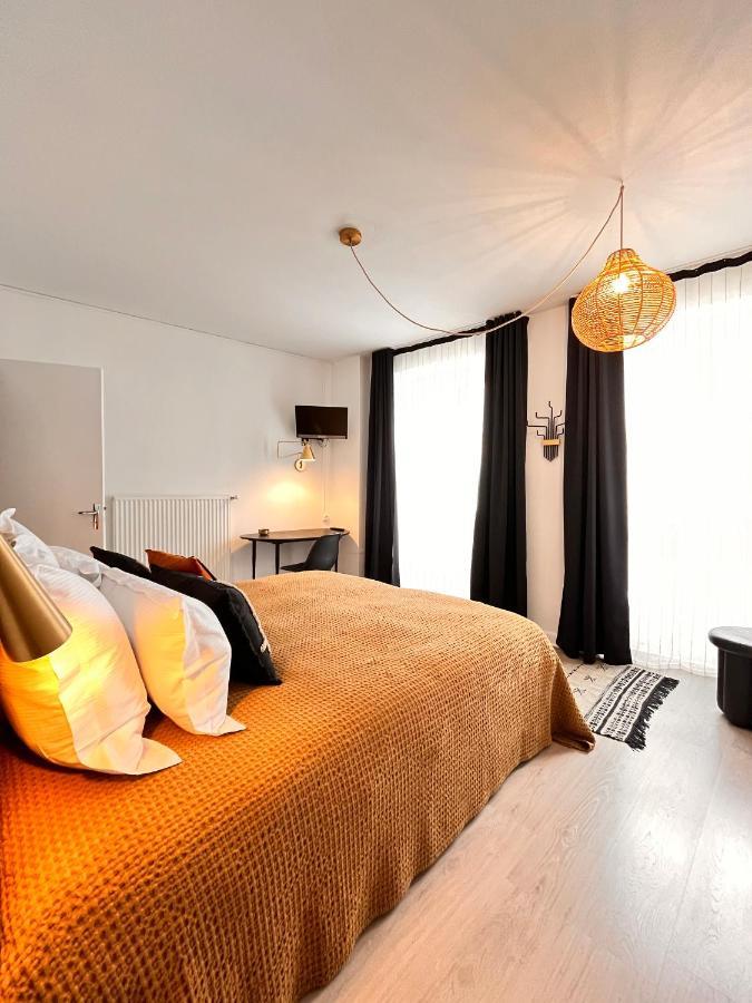 Du Commerce Hotel 2*